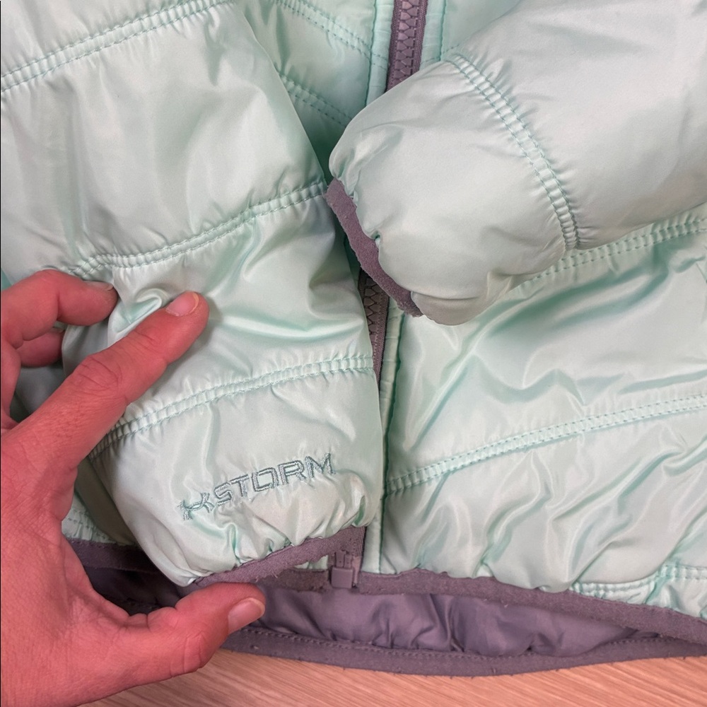 Under Armour Light Turquoise Aqua Teal & Gray Quilted Puffer Hooded Jacket - Picture 4 of 6
